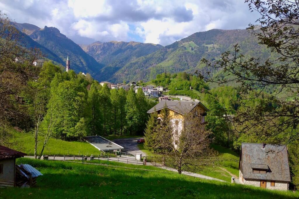 Appartamento Panoramico Casa Gerro Averara Екстериор снимка